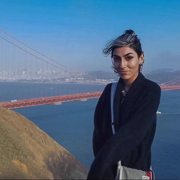 Meet your Posher, Asha - Picture 5 of 5